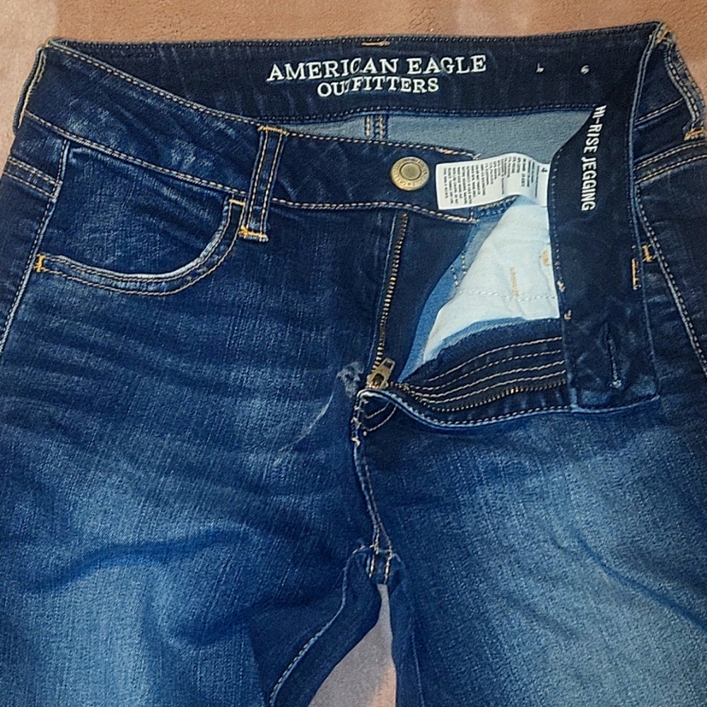 American eagle HI- Rise jegging size 4 regular  dark blue